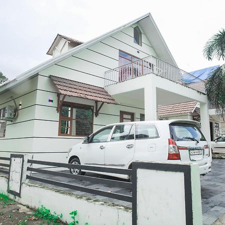 Skyview Villa 阿西拉帕利 外观 照片